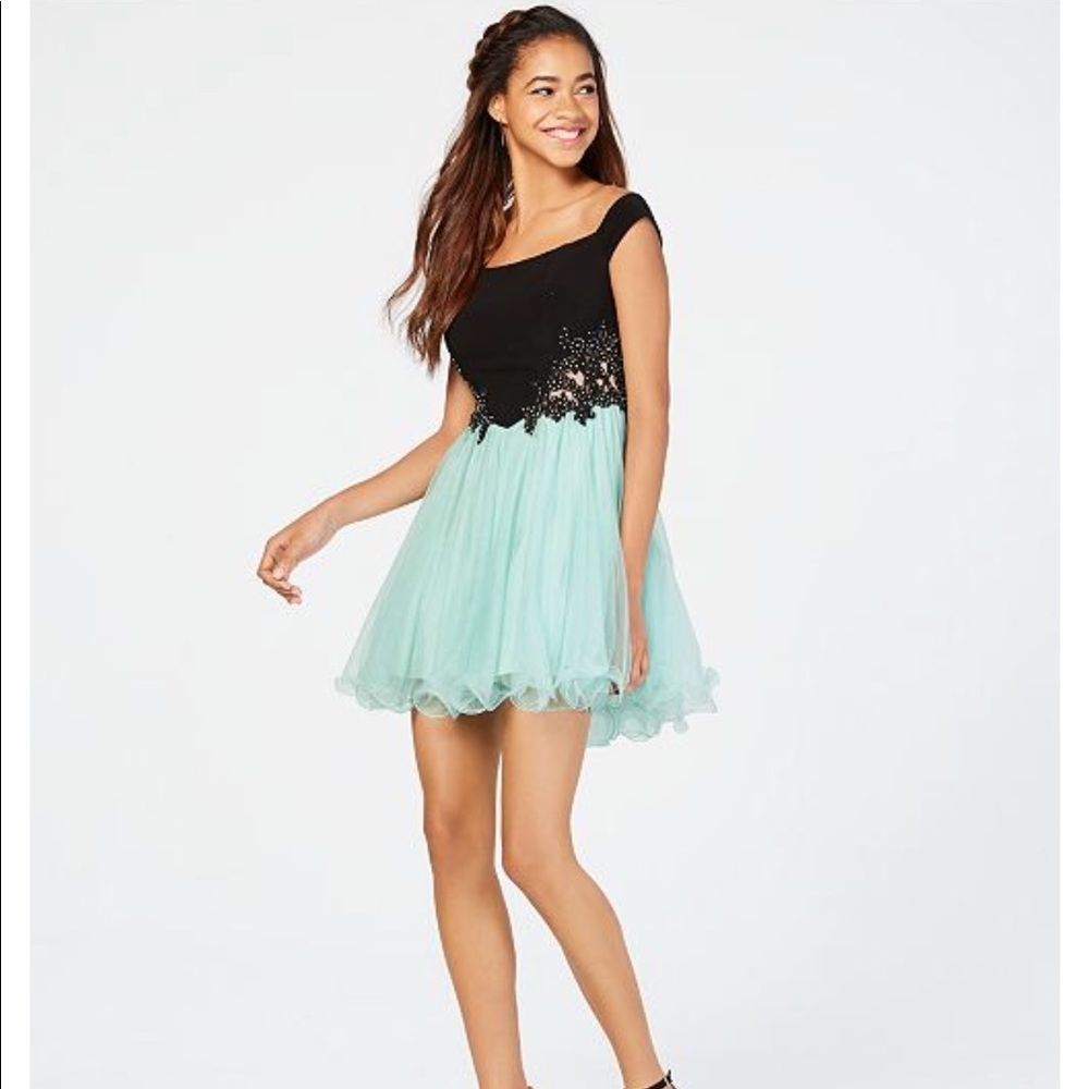 Blondies Nights Dress size 3 New with Tags